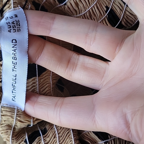 Faithfull The Brand Brisa Midi Dress Emelda Dot Print Biscuit - Picture 8 of 10